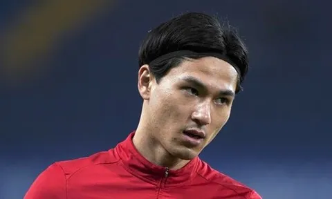 Takumi Minamino bất ngờ gặp khó với Alexander-Arnold