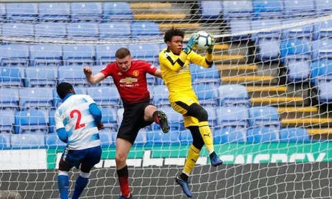 Man Utd bất ngờ nhắm mua cái tên lạ hoắc