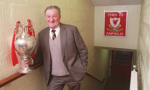 Những đội từng 3 lần liên tiếp vô địch nước Anh: Liverpool
