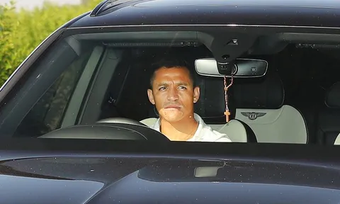 Tiết lộ: Điều Sanchez làm tại Carrington trước khi rời Man Utd sang Ý