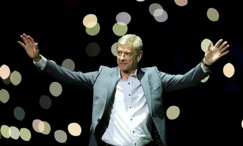 NÓNG! Wenger xác nhận muốn làm thuyền trưởng Man Utd