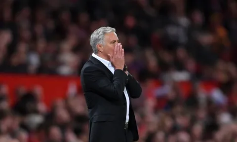 "Mourinho cho tôi một cơ hội ở OTF và sau đó, tôi... thất nghiệp"
