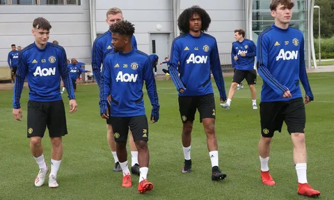 Danh sách cầu thủ Man Utd sang Hà Lan: Không Pogba, 10 cầu thủ từ đội học viện