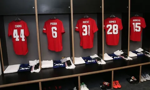 Solskjaer công bố đội hình cực mạnh đấu Leeds United