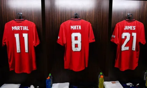 Đâu là đội hình mạnh nhất của Man Utd lúc này?