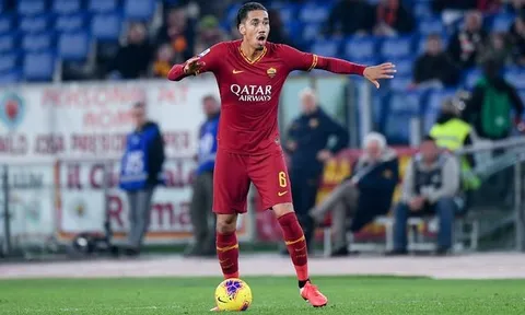 Roma không định mua Smalling, gửi đề nghị đến người của Mourinho