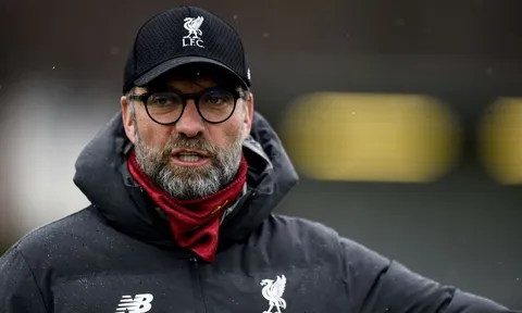 "Premier League nên học theo Ligue 1, trao danh hiệu cho Liverpool"