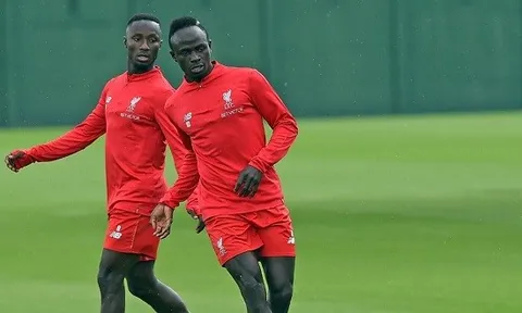 Chấn thương không dứt, sao Liverpool vẫn được 'bạn chí cốt' tin tưởng