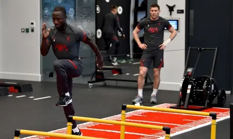 XONG! Klopp xác nhận, Liverpool mất 2 cái tên ở đại chiến