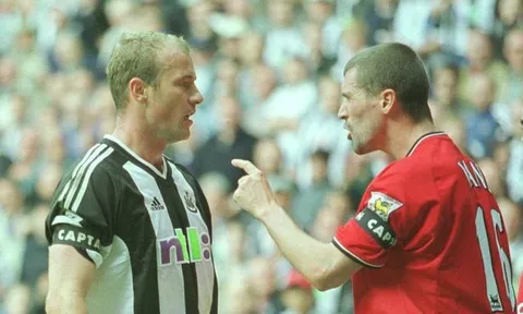 'Tôi không dám vào đường hầm, vì Roy Keane đang chờ ở đó'
