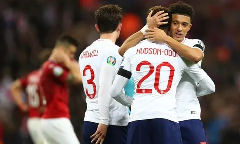 5 tân binh 300 triệu bảng giúp Chelsea hoàn thành 'dream team'