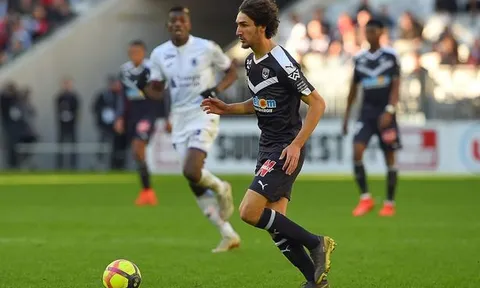 Vida, Soyuncu, N'Zonzi và những ngôi sao Arsenal đã may mắn khi không chiêu mộ