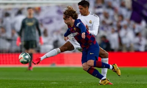 Thua đau, fan Barca điên tiết: "Kinh khủng! Bán của nợ rác rưởi đó"