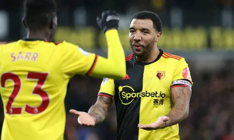 'Chàng David' Watford đã kéo Liverpool trở lại mặt đất như thế nào?