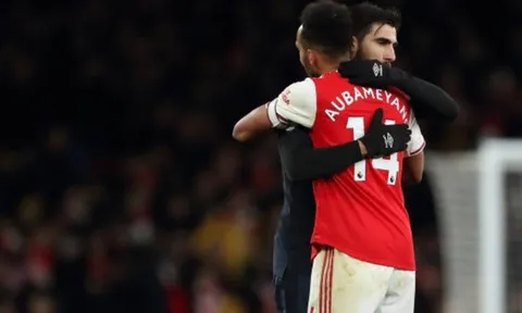 Hector Bellerin: "Tôi và cậu ấy cùng tập Yoga, thuộc một nhóm chơi thân với nhau"
