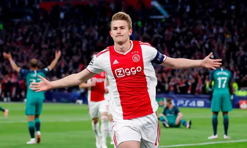 GĐTT Sevilla lên tiếng, rõ việc có đón Rakitic trở lại hay không
