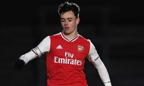 XONG! Đội trưởng U23 Arsenal gây sốc, bất ngờ 'đào tẩu' đến Croatia