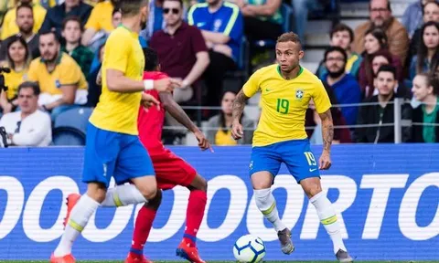Có 4 ngôi sao chạy cánh, Arsenal hãy chọn 1