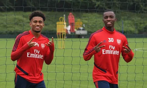 Fan Arsenal phấn khích: "Cậu ấy là Aubameyang phiên bản Anh"