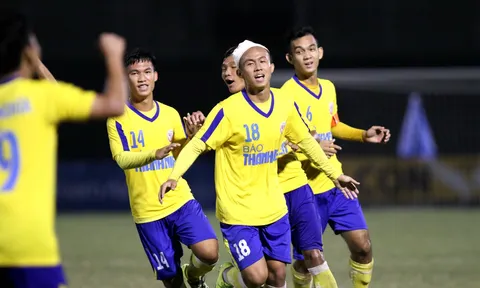 10/11 cầu thủ dính tiêu cực, bóng đen phủ kín lứa U21 Đồng Tháp