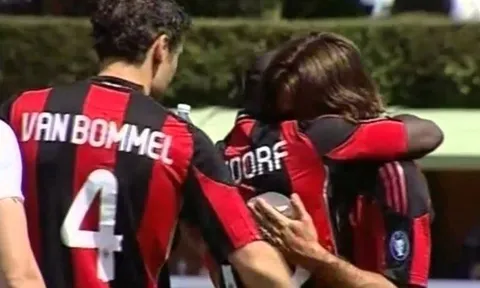Bị quản thúc, Ronaldinho vẫn làm điều khó tin