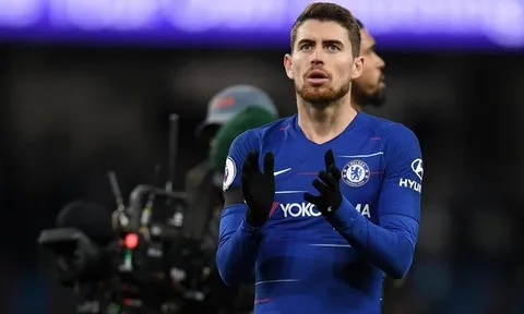 Tin "hot" Premier League (04/05): Roma muốn sao MU; Arsenal sắp bán tháo ngôi sao vì 1 người
