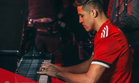 Chấp nhận yêu sách khó tin, Man Utd sẽ biến "Del Piero 2.0" thành "Sanchez mới"