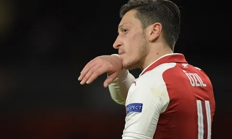 10 cầu thủ có hiệu suất kiến tạo "khủng" nhất trong lịch sử Premier League