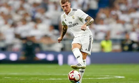 10 chân chuyền chuẩn xác nhất Châu Âu: Kroos thứ 6, lạ kỳ Barca