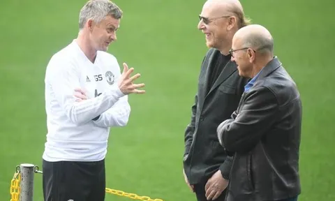 10 chủ sở hữu giàu nhất EPL: Cú sốc nhà Glazers; Newcastle đổi đời