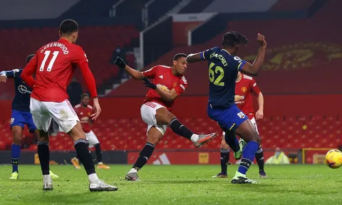 10 thống kê khủng khiếp M.U 9-0 Southampton: Hàng công bá đạo, lịch sử lặp lại!