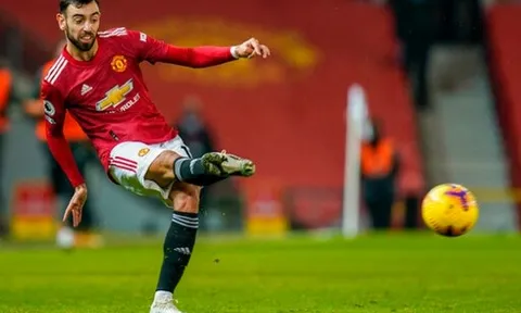 100 lần chạm bóng, Bruno gọi 1 đồng đội Man Utd là Roberto Carlos mới