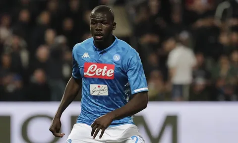 Nếu thừa tiền, Man Utd hãy cứ mua Koulibaly