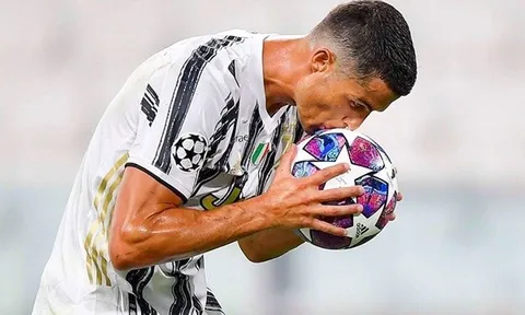 Hậu thất bại ở Champions League, Ronaldo lên tiếng nhắc nhở Juve