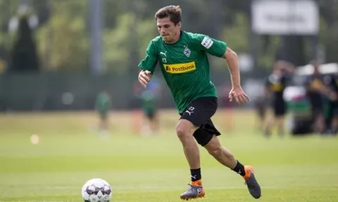 Được Chelsea quan tâm, sao Bundesliga phá vỡ im lặng