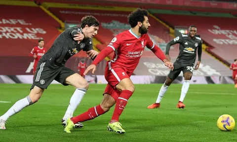 Hàng công quên cách ghi bàn, Liverpool lấy gì để đua vô địch?