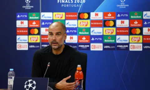 Sterling bỏ lỡ không tưởng, Pep nói thẳng hậu quả tai hại