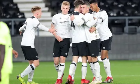 Man Utd cùng lúc đón 3 tân binh tài năng