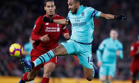 Nhất tiễn hạ song điêu, Liverpool giành giật 'Người Mohican cuối cùng' của Arsenal
