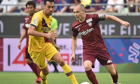 'Thánh Andres' làm cách nào để có thể gom trọn tất cả áo đấu của Barca?