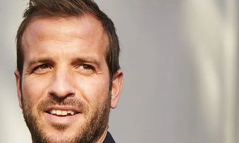 Van der Vaart: 'Nếu tôi là cậu ấy, tôi thậm chí sẽ đến Real Madrid bằng xe đạp'