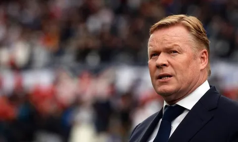 Koeman lên tiếng, chỉ rõ nguyên do khiến De Jong "tàng hình" tại Barca