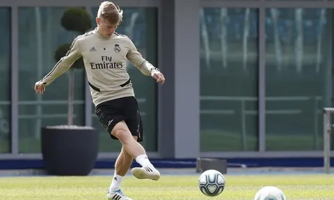 Kroos: "Nếu Bundesliga không hoạt động, sẽ không giải đấu nào có thể"