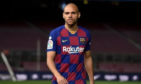 "Mọi người nhìn tôi theo cách khác từ khi tôi đến Barca"