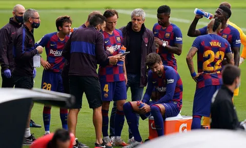 Thanh lọc lực lượng, Barca đẩy hai "thương binh người Pháp" khỏi Camp Nou