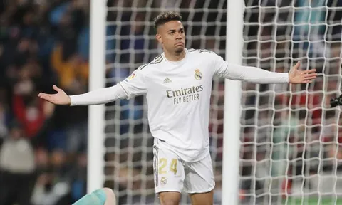 ''Số 7 lỗi'' chưa đồng ý, Real đã vội ký thỏa thuận với Benfica