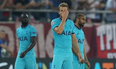 Ferdinand: "Họ chẳng học được gì từ mùa trước, chậm chạp và lỏng lẻo"