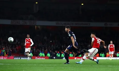 Sao Arsenal được khen: "Một cậu bé thông minh, một sát thủ trời sinh"