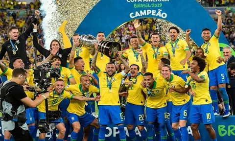 Hậu Copa, lão tướng Brazil đột nhiên trở thành "hàng hot" trên TTCN