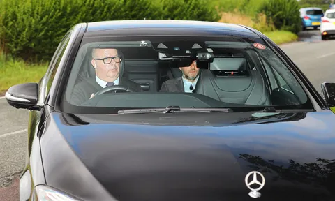 'Nhân vật quyền lực' của Man Utd bất ngờ đến Carrington